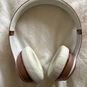 Beats Solo Wireless Over-Ear Headphones - Rose Gold and White